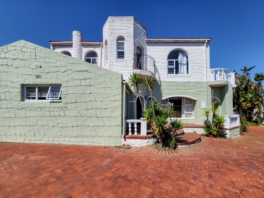 To Let 1 Bedroom Property for Rent in Bloubergrant Western Cape